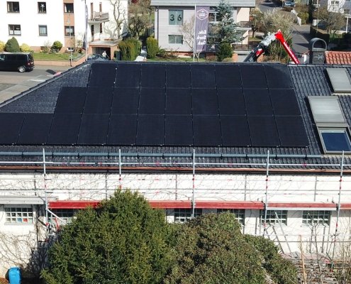 photovoltaik-gewerbe-dachdecker-gruss